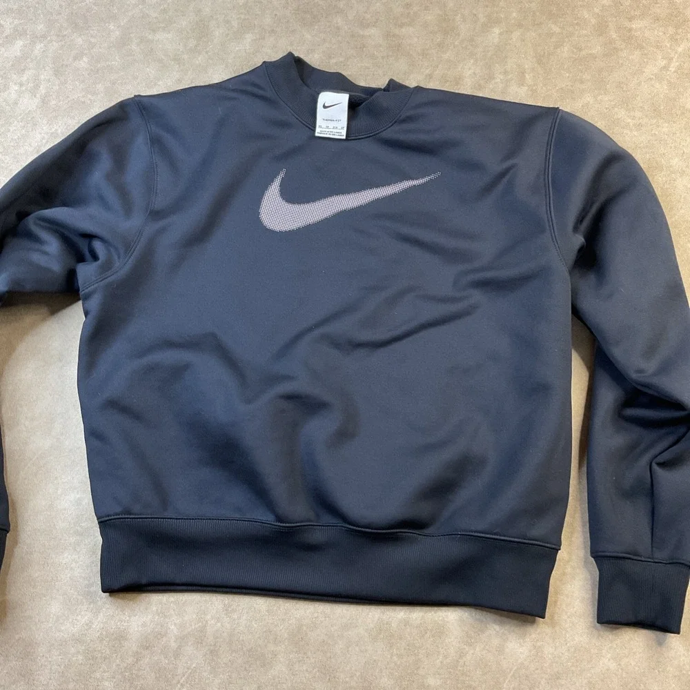 Nike Therma‎ Fit Sweatshirt Pullover Relaxed Fit  Crewneck Black DQ5524 Women XS